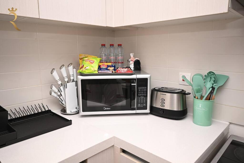 Charming Rossa 1br Getaway Yas Island
