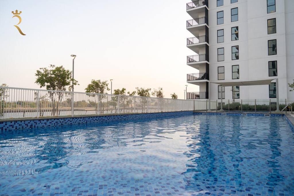 Charming Rossa 1br Getaway Yas Island *